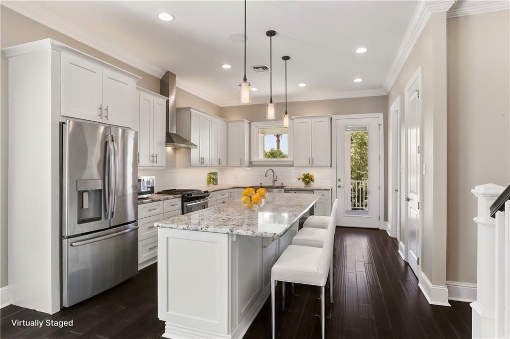 New Orleans, Louisiana 70124, United States, 5 Bedrooms Bedrooms, ,3 BathroomsBathrooms,Residential,Active,54092