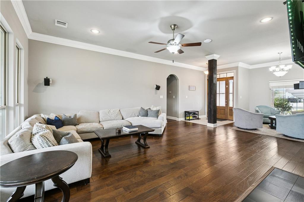 8669 SANDPIPER Street