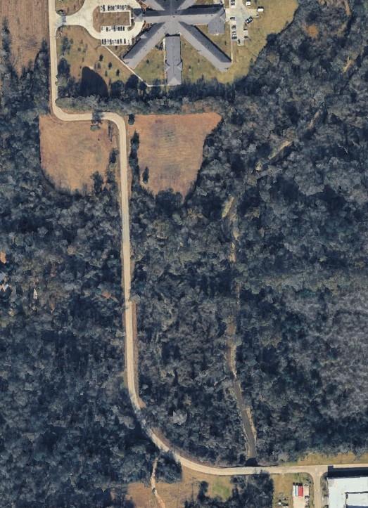 NORTH OAKS Drive