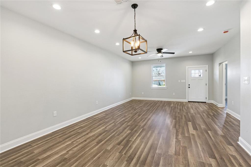 2201 VENUS Place