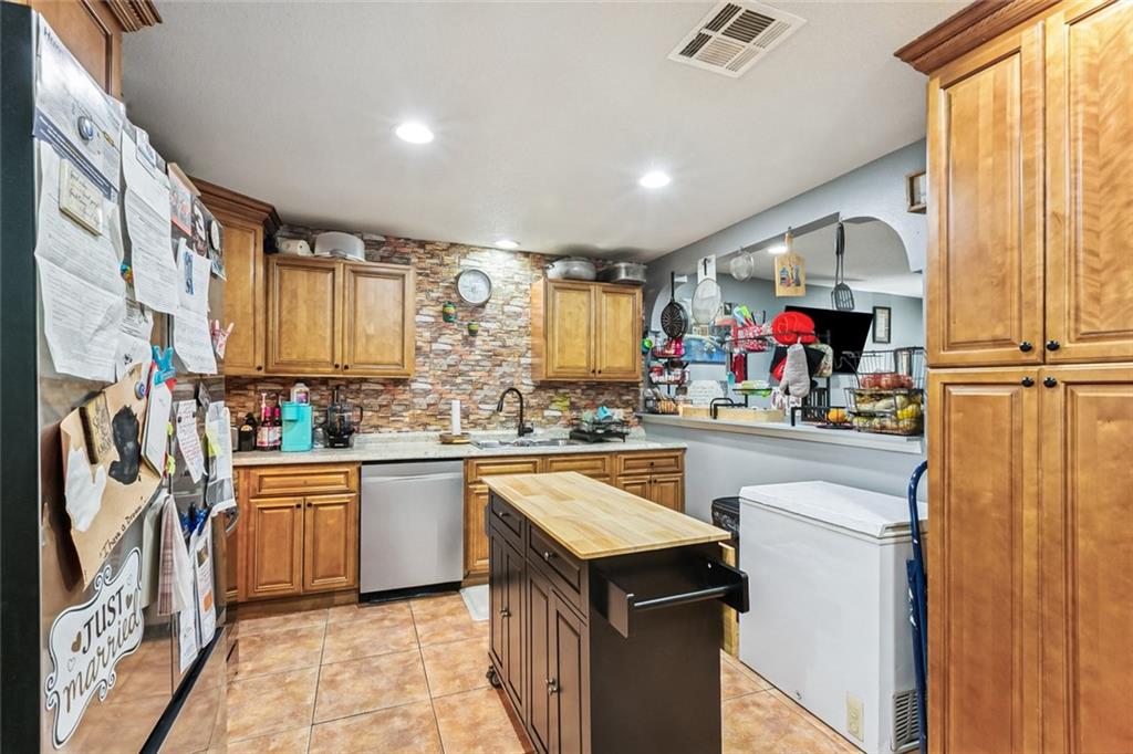 4966 GALLIER Drive