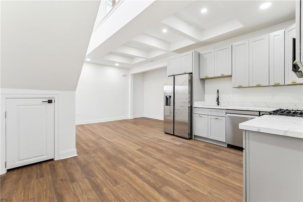 1906 KENTUCKY Avenue