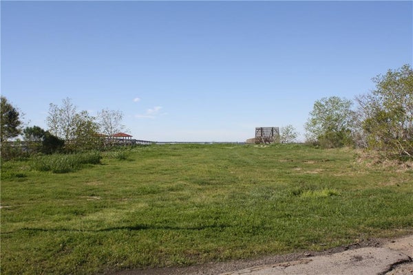 301 LAKEVIEW DR, SLIDELL, LA 70458 - Image 9020352e77a4ff975c4e398b7dfb689f/2196216918