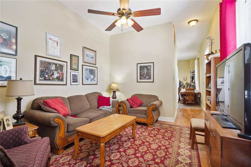 New Orleans, Louisiana 70115, United States, 5 Bedrooms Bedrooms, ,5 BathroomsBathrooms,Residential,Pending,61507