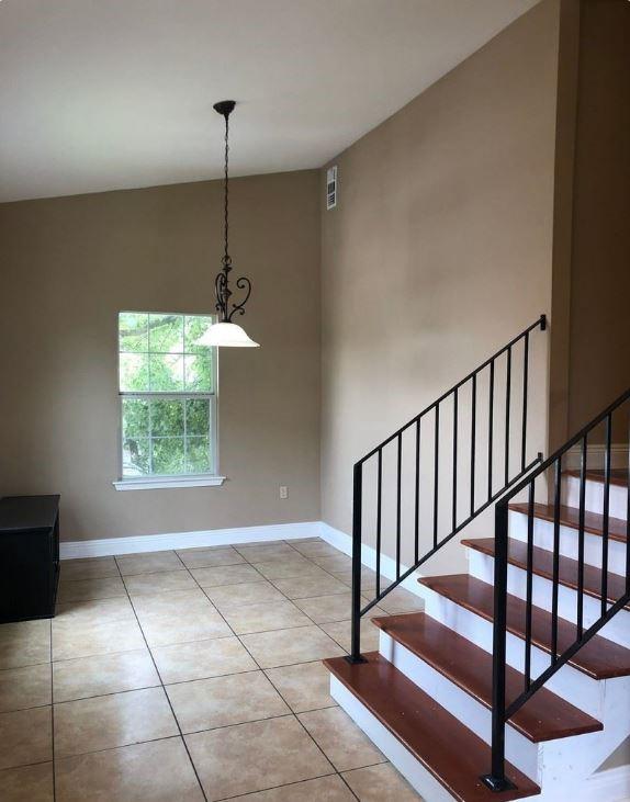 New Orleans, Louisiana 70115, United States, 5 Bedrooms Bedrooms, ,5 BathroomsBathrooms,Residential,Pending,61507