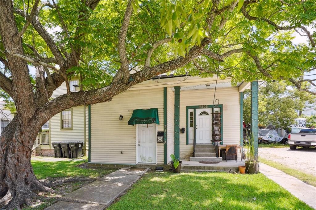 New Orleans, Louisiana 70115, United States, 5 Bedrooms Bedrooms, ,5 BathroomsBathrooms,Residential,Pending,61507