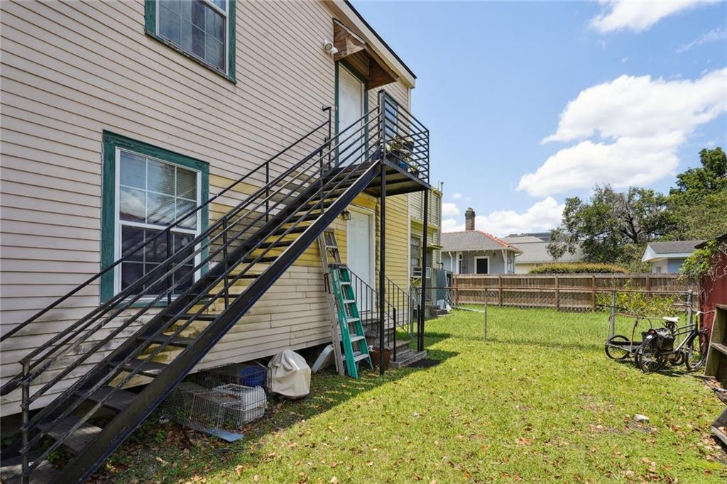 New Orleans, Louisiana 70115, United States, 5 Bedrooms Bedrooms, ,5 BathroomsBathrooms,Residential,Pending,61507