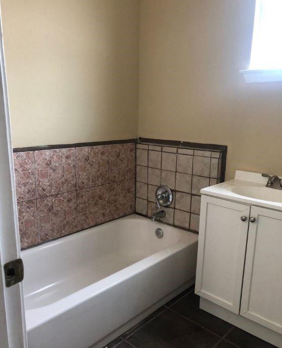 New Orleans, Louisiana 70115, United States, 5 Bedrooms Bedrooms, ,5 BathroomsBathrooms,Residential,Pending,61507