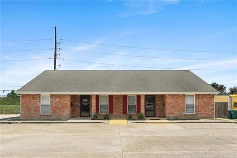 537 HOLMES Boulevard Gretna LA 70056