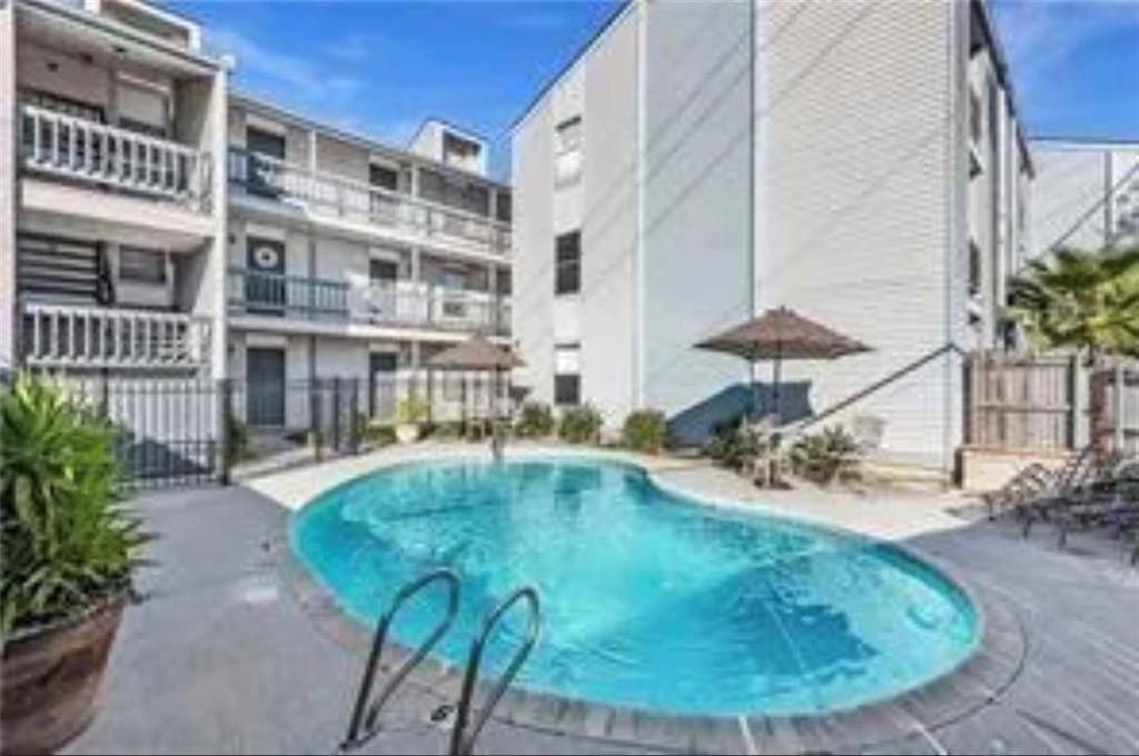 Metairie, Louisiana 70001, United States, 1 Bedroom Bedrooms, ,1 BathroomBathrooms,Residential,Active,135376