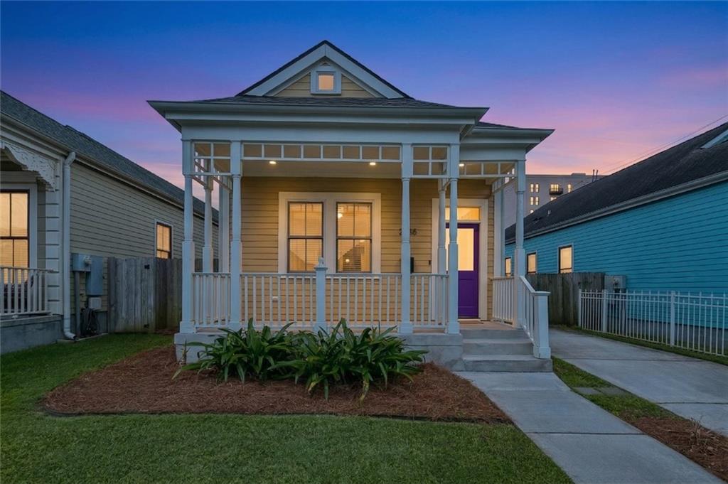 2058 CHIPPEWA Street