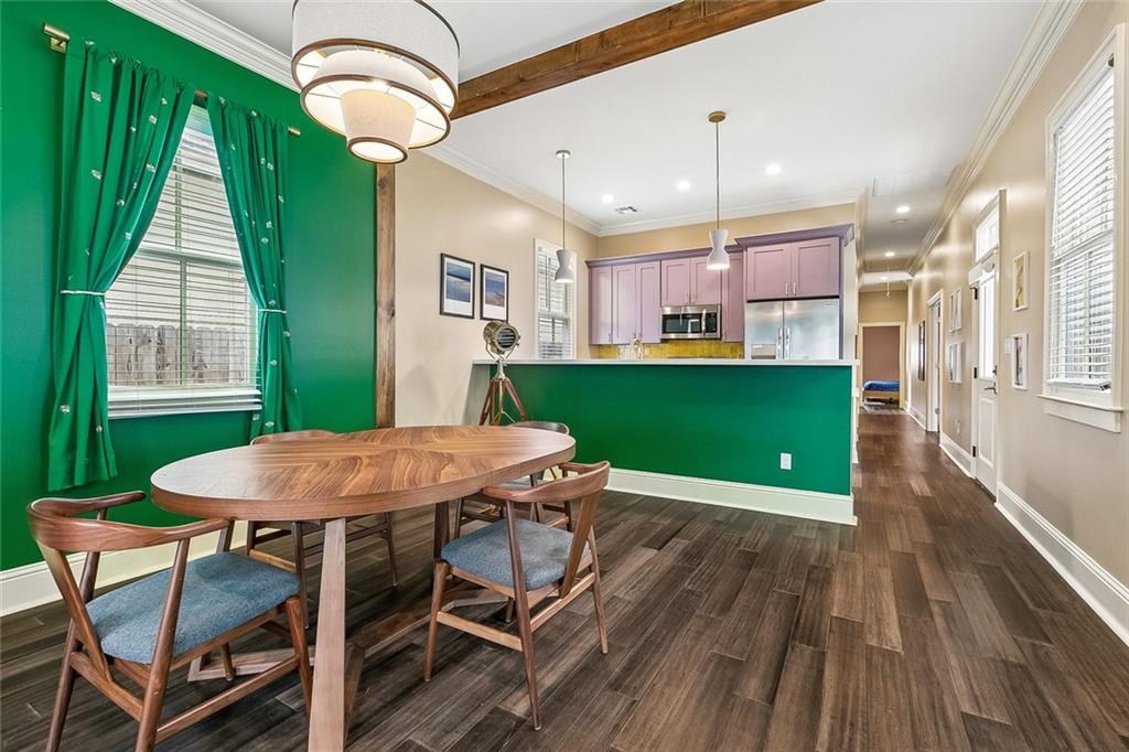 2058 CHIPPEWA Street