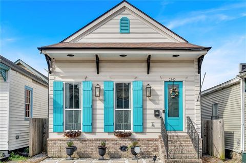 2540 SAINT ANN Street New Orleans LA 70119