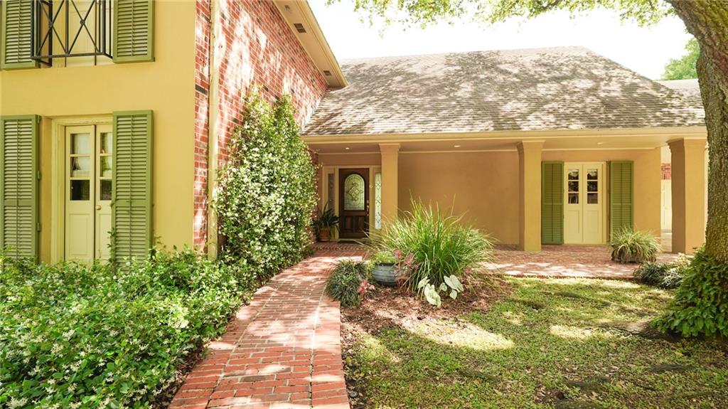 6 MARY RIDGE Court