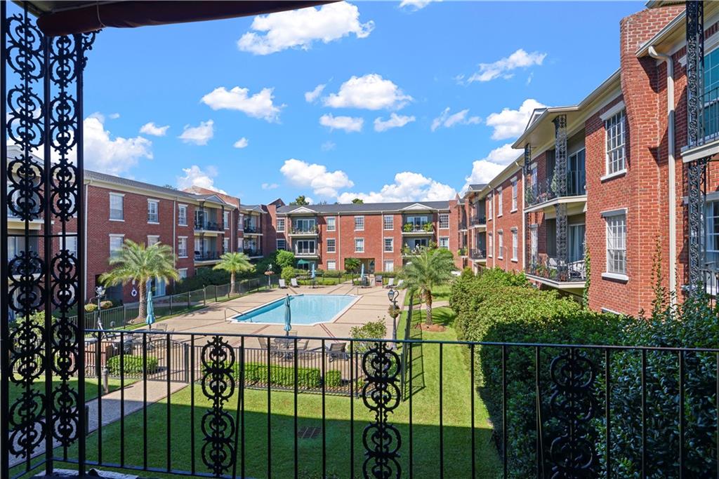 501 RUE ST PETER Street 207