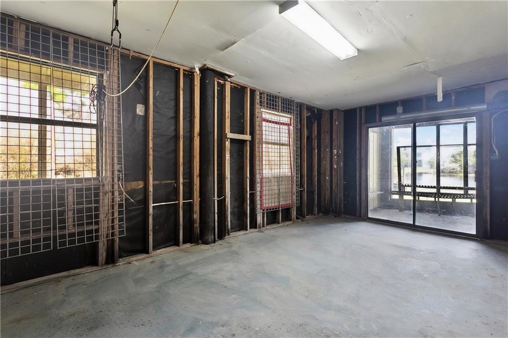 Slidell, Louisiana 70460, United States, 4 Bedrooms Bedrooms, ,2 BathroomsBathrooms,Residential,Pending,110318