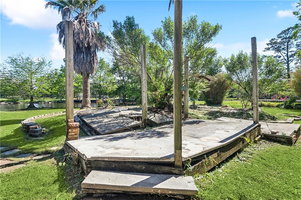 Slidell, Louisiana 70460, United States, 4 Bedrooms Bedrooms, ,2 BathroomsBathrooms,Residential,Pending,110318