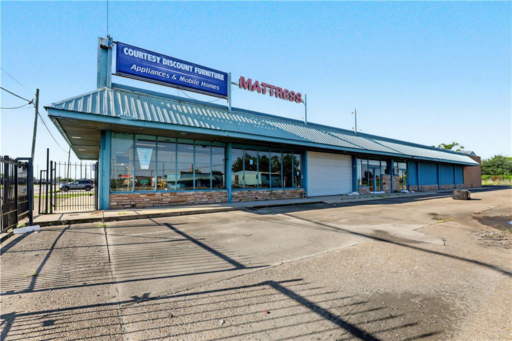 7777 SAINT BERNARD Highway