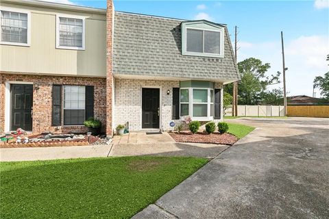 2812 STEAMSHIP Circle D River Ridge LA 70123