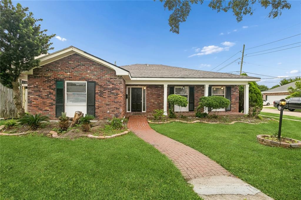 4001 CLIFFORD Drive