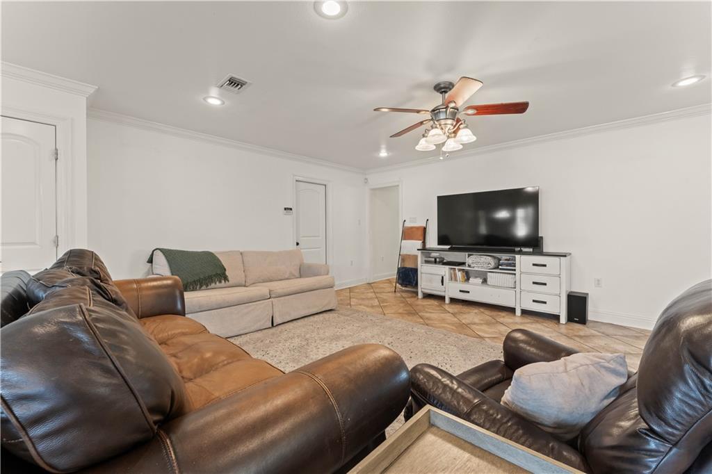 3409 PLAZA Drive