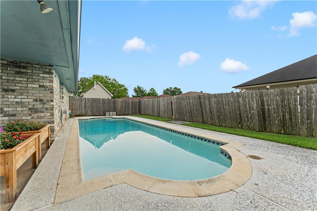 3409 PLAZA Drive