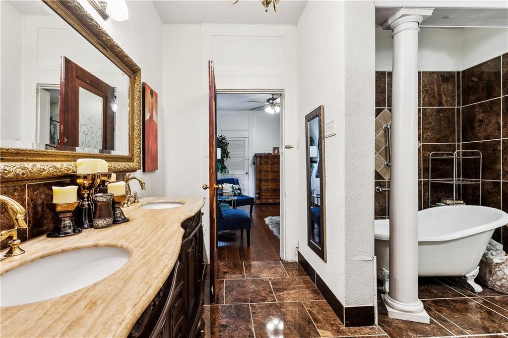 New Orleans, Louisiana 70114, United States, 3 Bedrooms Bedrooms, ,2 BathroomsBathrooms,Residential,Active,33170