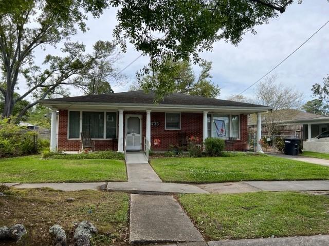 6735 W MAGNOLIA Boulevard