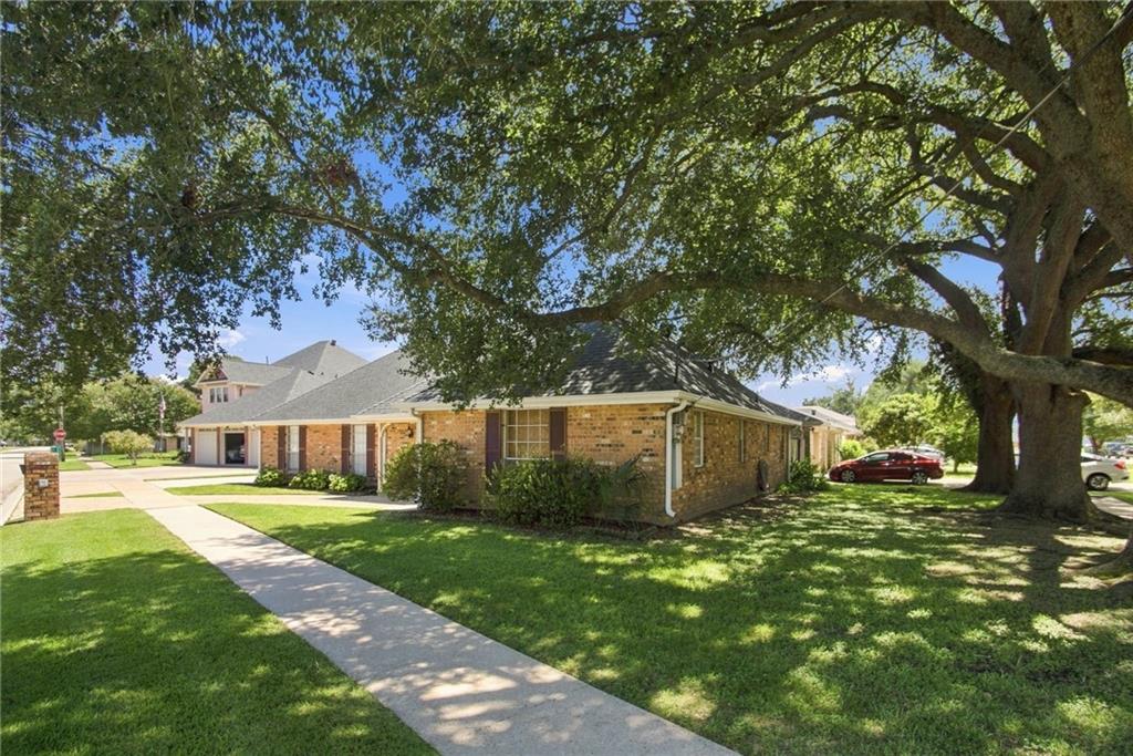 4832 MURPHY Drive