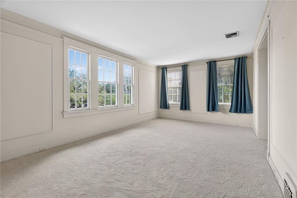 New Orleans, Louisiana 70115, United States, 3 Bedrooms Bedrooms, ,3 BathroomsBathrooms,Residential,Active,194568