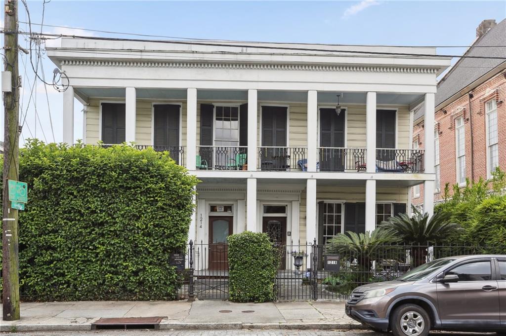 View New Orleans, LA 70130 condo