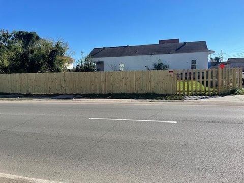 1543 ARTS Street New Orleans LA 70117