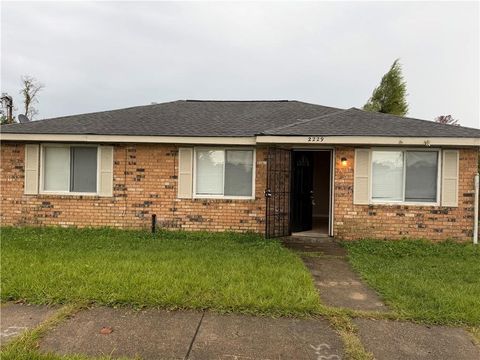 2229 LICCIARDI Lane Violet LA 70092