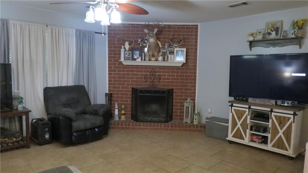 11157 MARTIN Lane