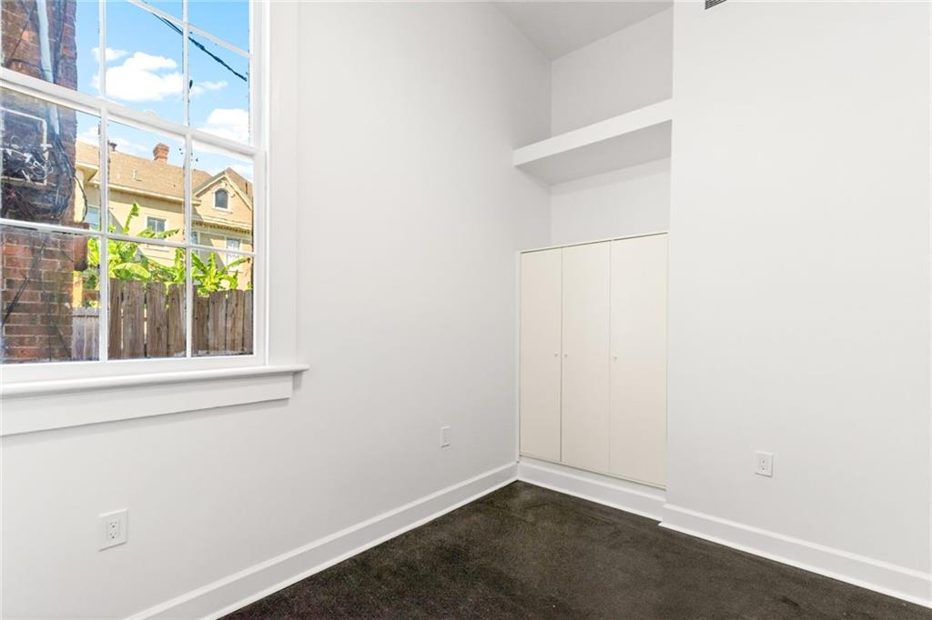 New Orleans, Louisiana 70115, United States, 2 Bedrooms Bedrooms, ,1 BathroomBathrooms,Residential,Active,128361