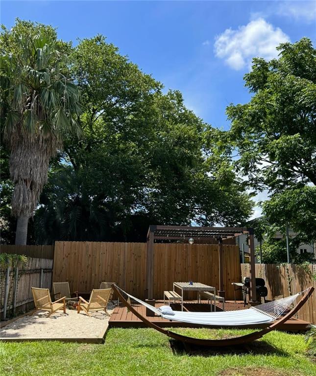 New Orleans, Louisiana 70115, United States, 2 Bedrooms Bedrooms, ,1 BathroomBathrooms,Residential,Active,128361