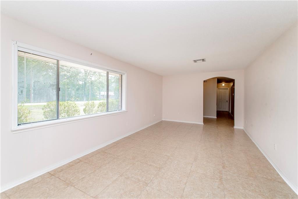 1018 ESTERBROOK Road