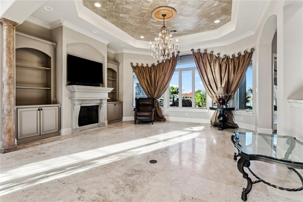 1489 LAKESHORE Boulevard