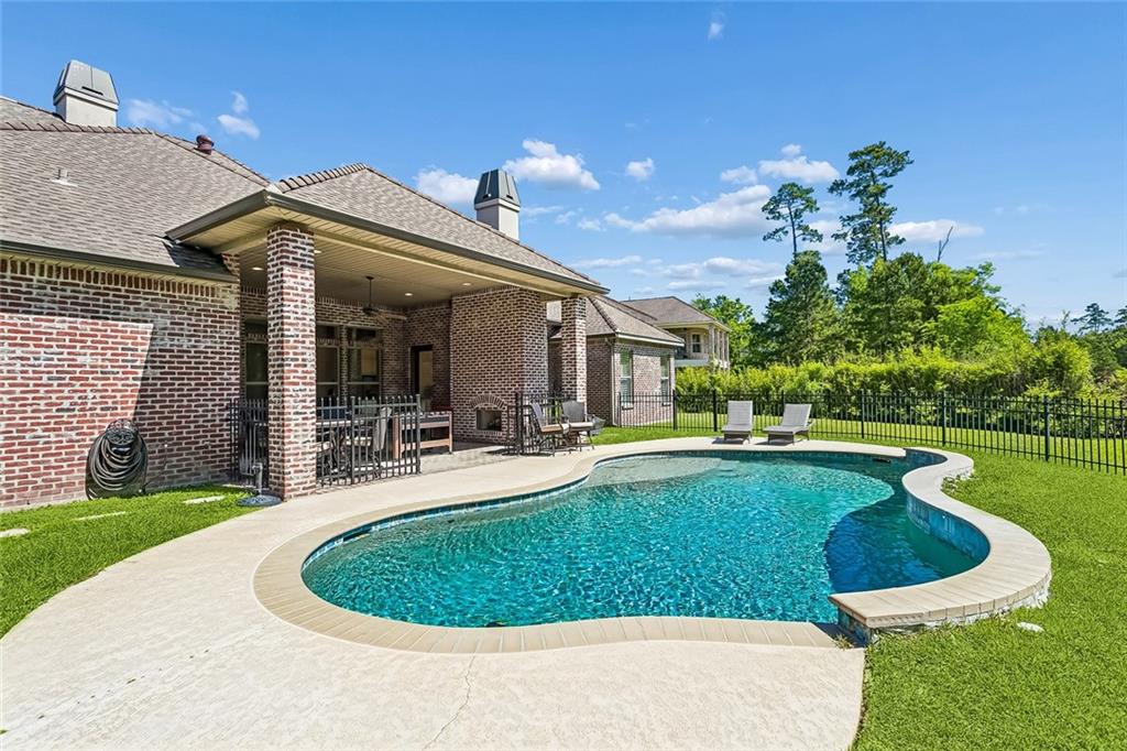 316 SEMINOLE Circle