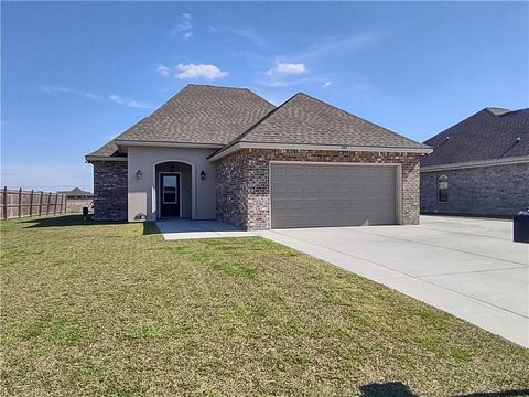 Photo of 253 POND Drive, Thibodaux, LA 70301 (MLS # 2545337)