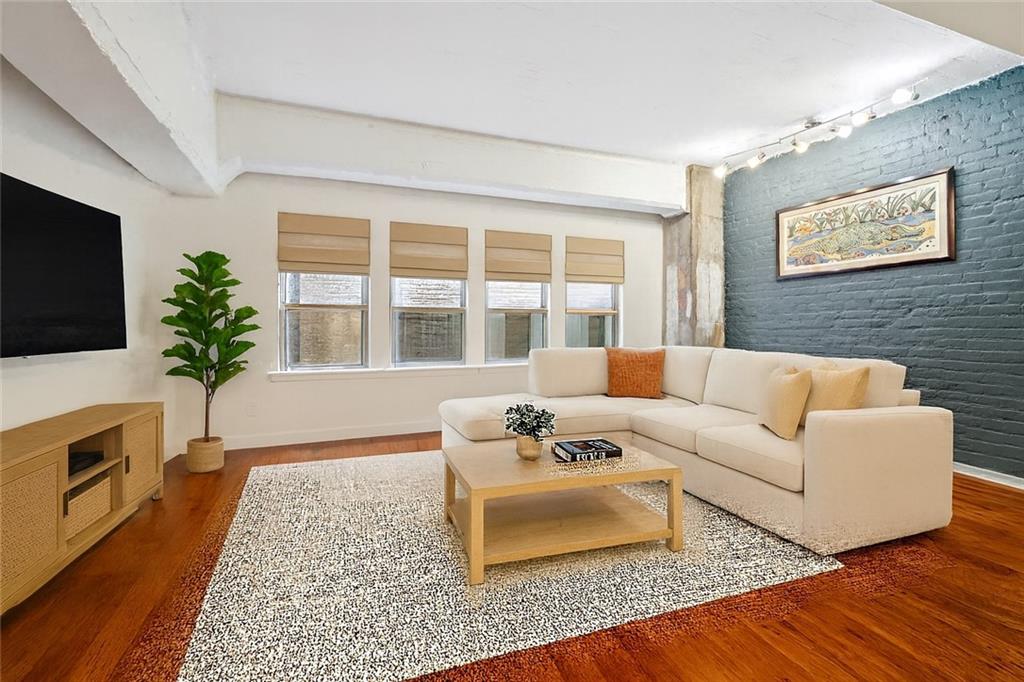 333 JULIA Street 420