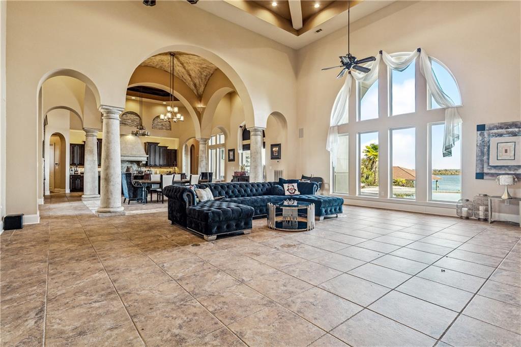 3073 SUNRISE Boulevard