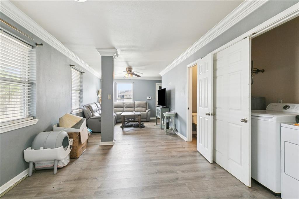 3322 24 LAPLACE Street