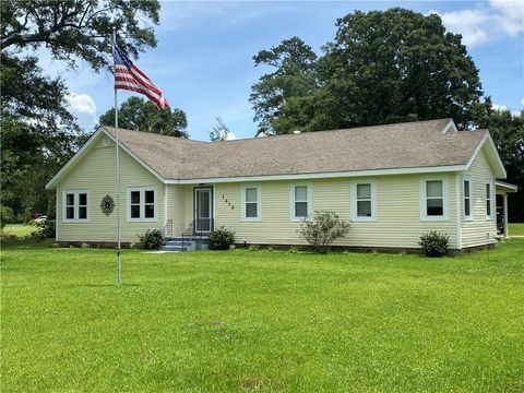 Photo of 1610 N DUNCAN Avenue, Amite, LA 70422 (MLS # 2560121)