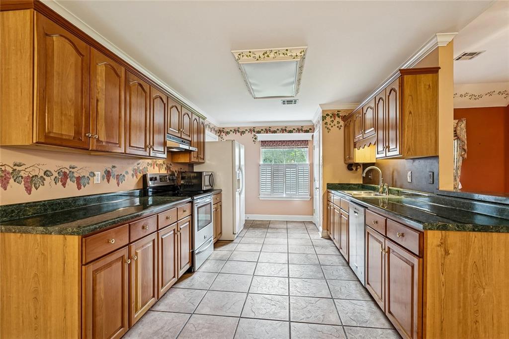 119 ORLEANS Avenue