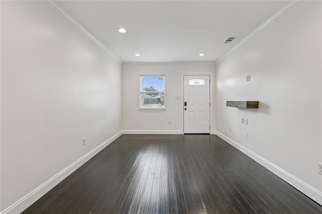 447 ROSELAND Parkway