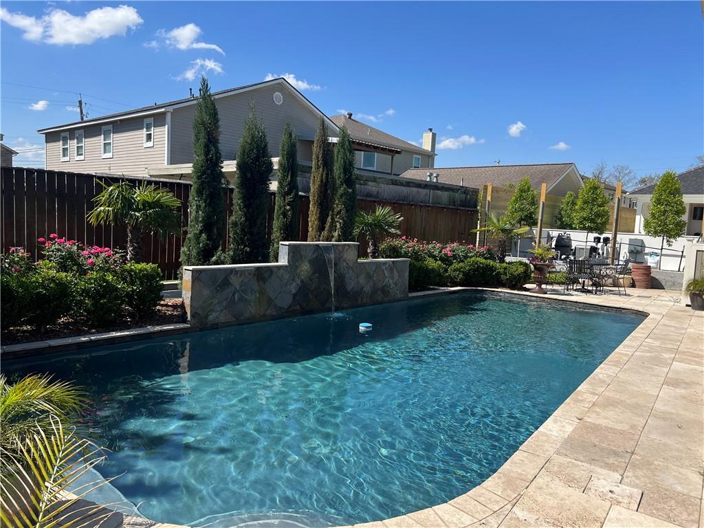 New Orleans, Louisiana 70124, United States, 3 Bedrooms Bedrooms, ,3 BathroomsBathrooms,Residential,Active,154923