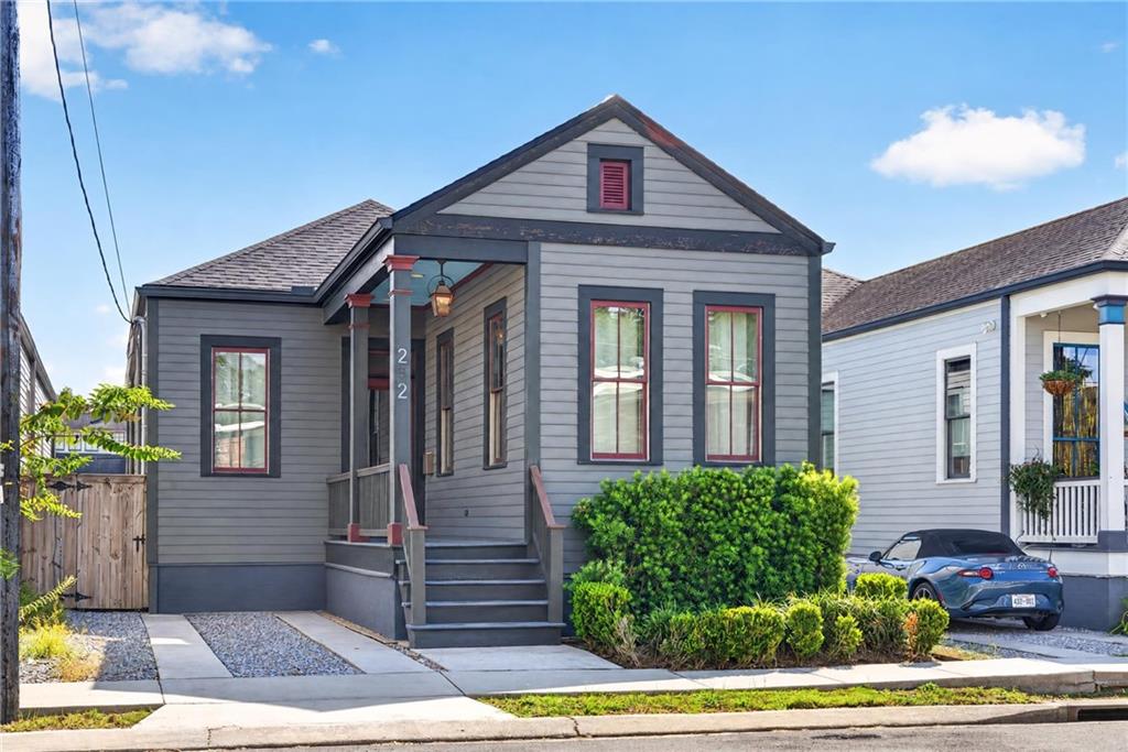 252 ELMIRA Avenue