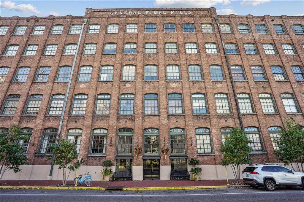 1107 S PETERS Street 404