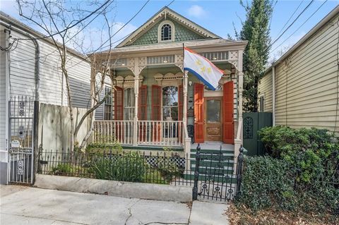 917 ELYSIAN FIELDS Avenue New Orleans LA 70117